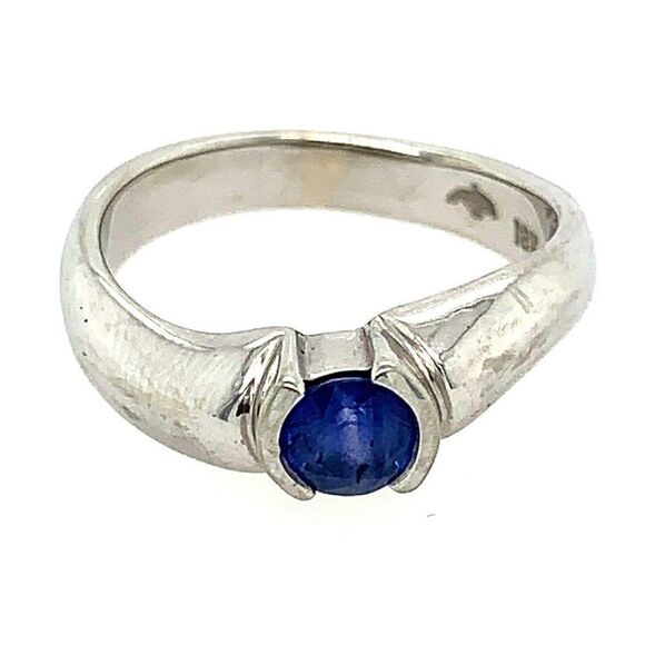 18k Sapphire Ring  - Picture 1 of 9